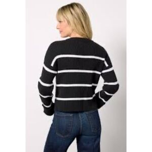 Evereve Black and White Striped Crew Neck Cropped Wide Sleeve Sweater, M